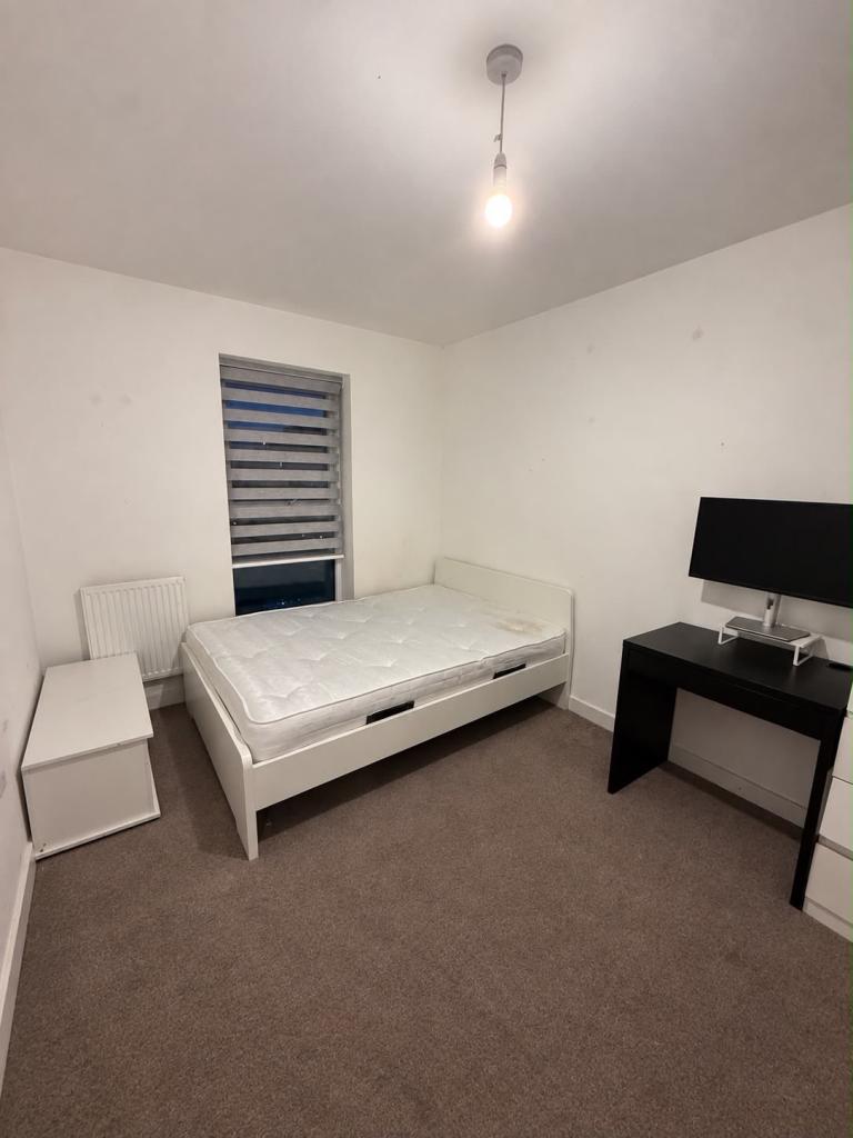 Two Furnished Rooms Available – Harrow Area | Bills Included