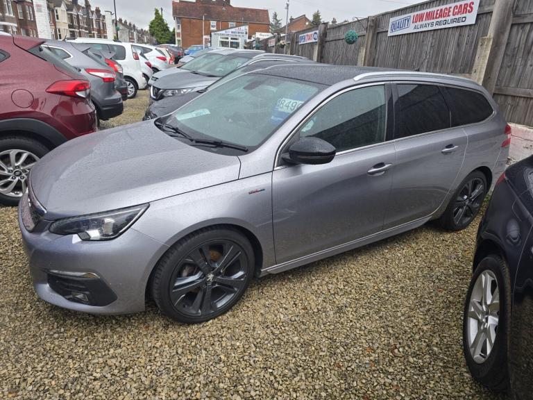 2016 Peugeot 3008 1.6 BlueHDi 120 Allure 5dr HATCHBACK Diesel Manual