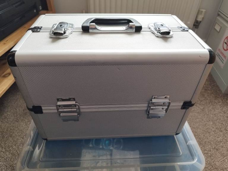 Metal box for collectables, tools, make up etc.
