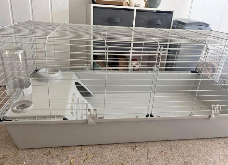 Pets at Home Guinea Pig or Rabbit Cage – Grey
