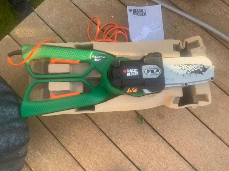 Black & Decker GK1000 Alligator Cutting Tool