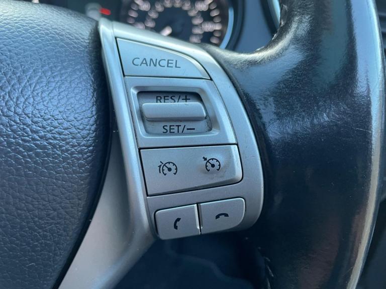 2015 Nissan Qashqai 1.6 dCi Tekna 2WD Euro 6 (s/s) 5dr HATCHBACK Diesel Manual