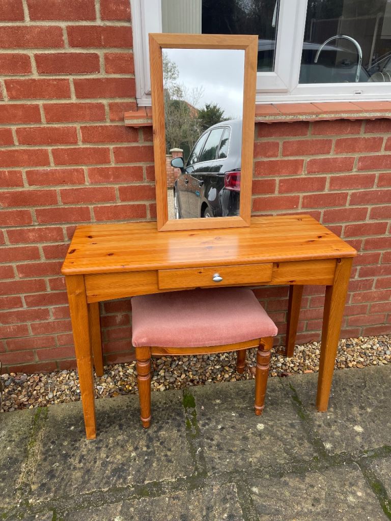 Dressing table and stool