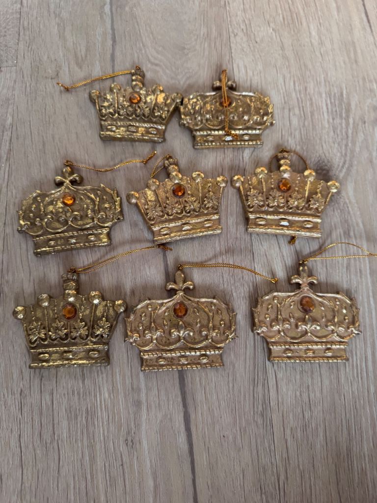 Set of 7 Gold Crown Decorations with Orange Jewels