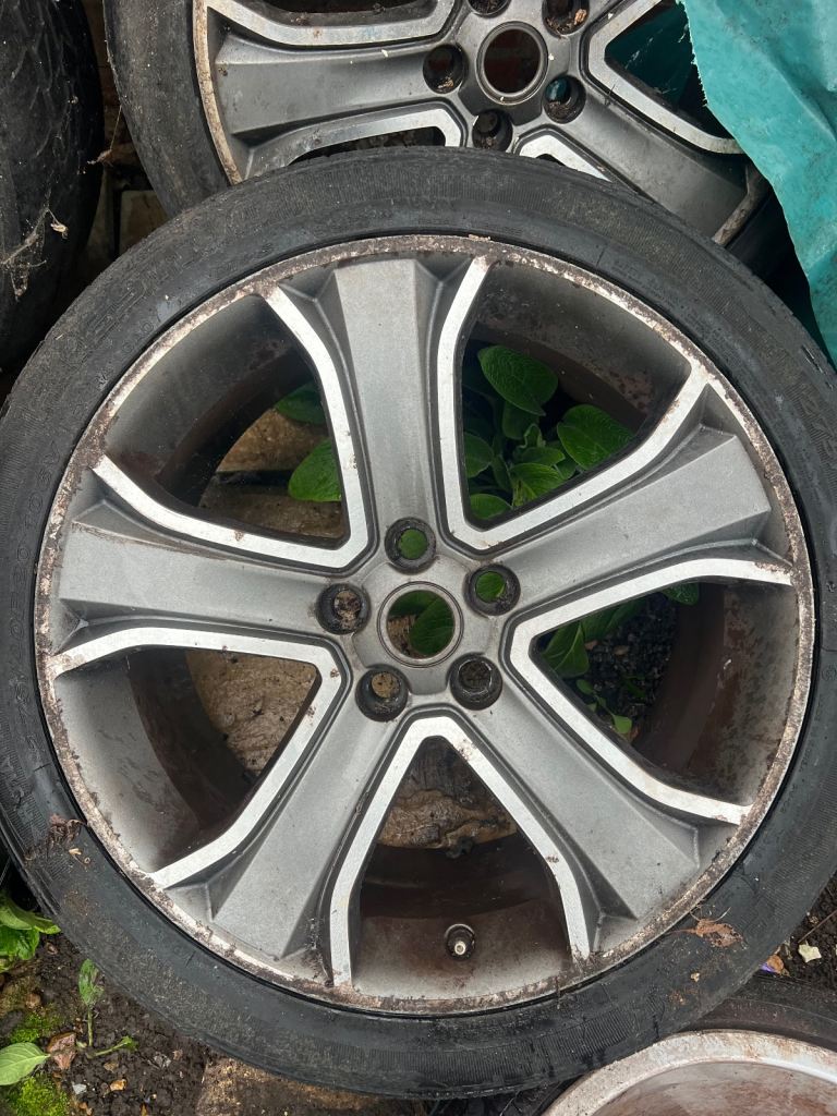 Range Rover Sport 2013 20 inch alloys