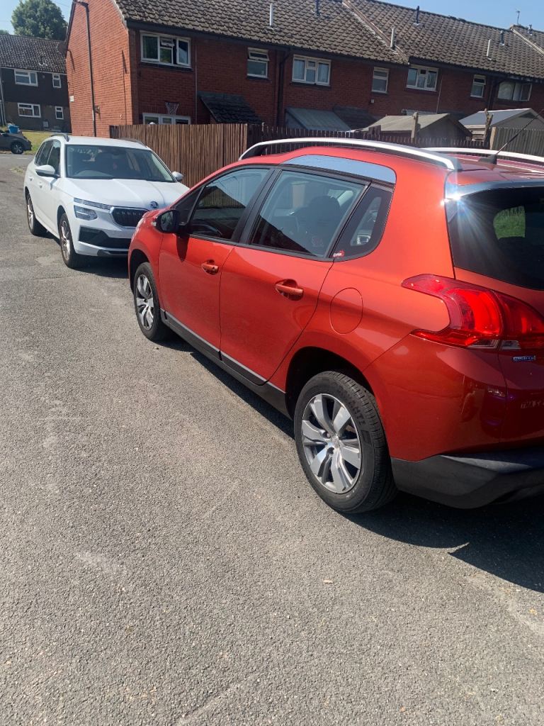 Peugeot, 2008, Hatchback, 2016, Manual, 1560 (cc), 5 doors