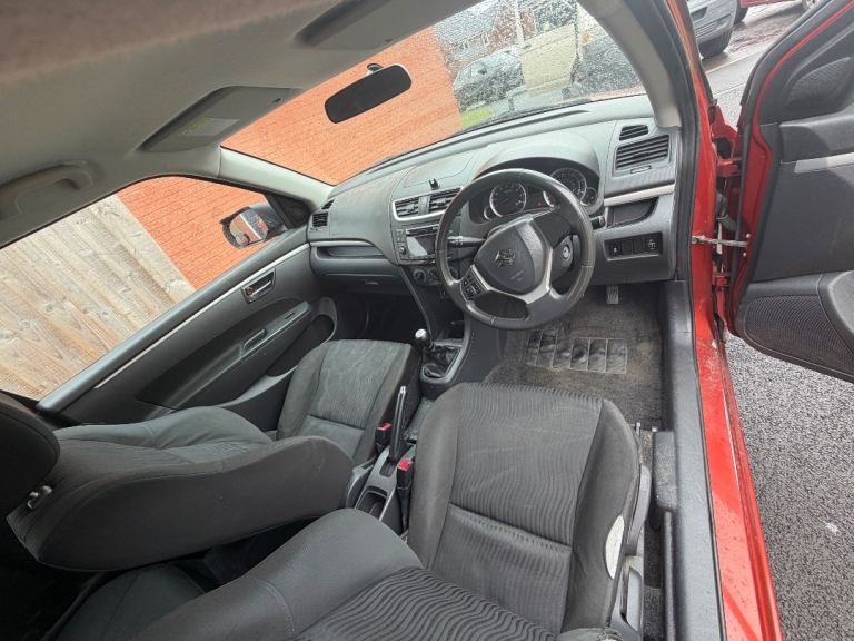 Suzuki, SWIFT, Hatchback, 2011, Manual, 1242 (cc), 3 doors