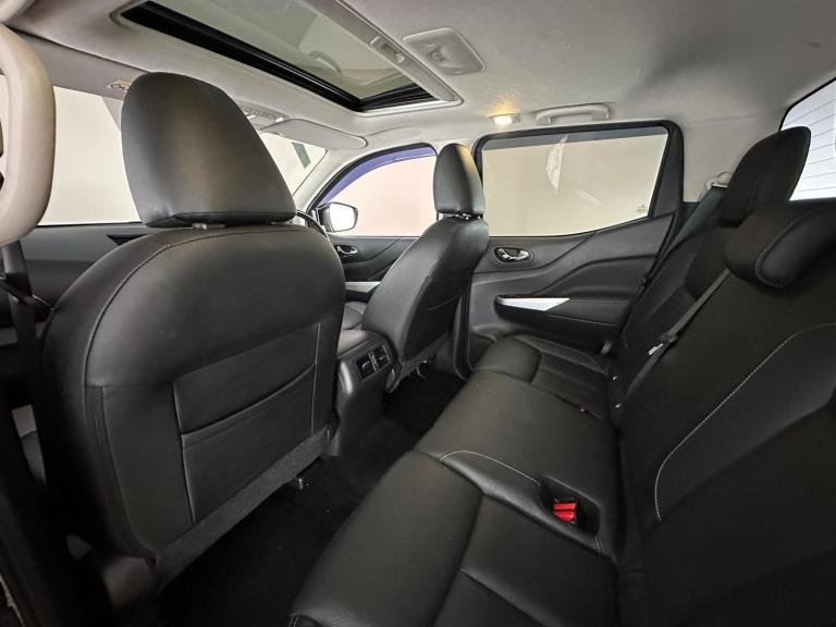 2019 Nissan Navara 2.3 dCi Tekna Auto 4WD Euro 6 4dr PICK UP Diesel Automatic