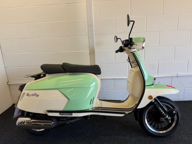 ROYAL ALLOY GP125 ** Learner Legal - Automatic - 12 Months MOT **