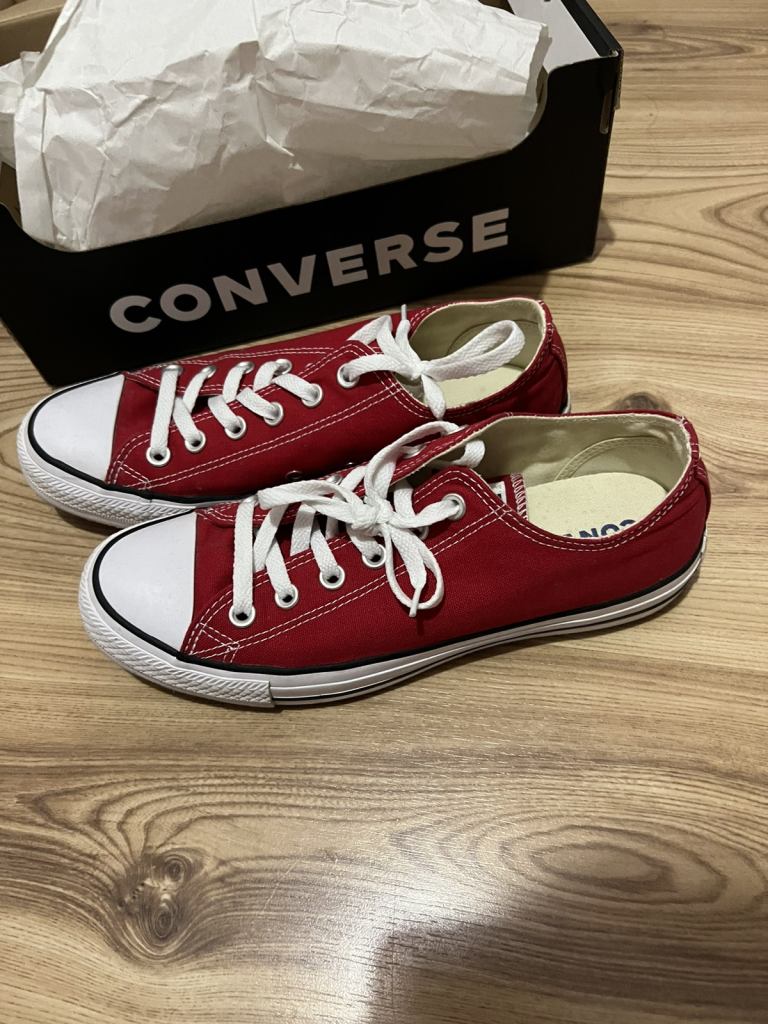 Converse low size 7uk