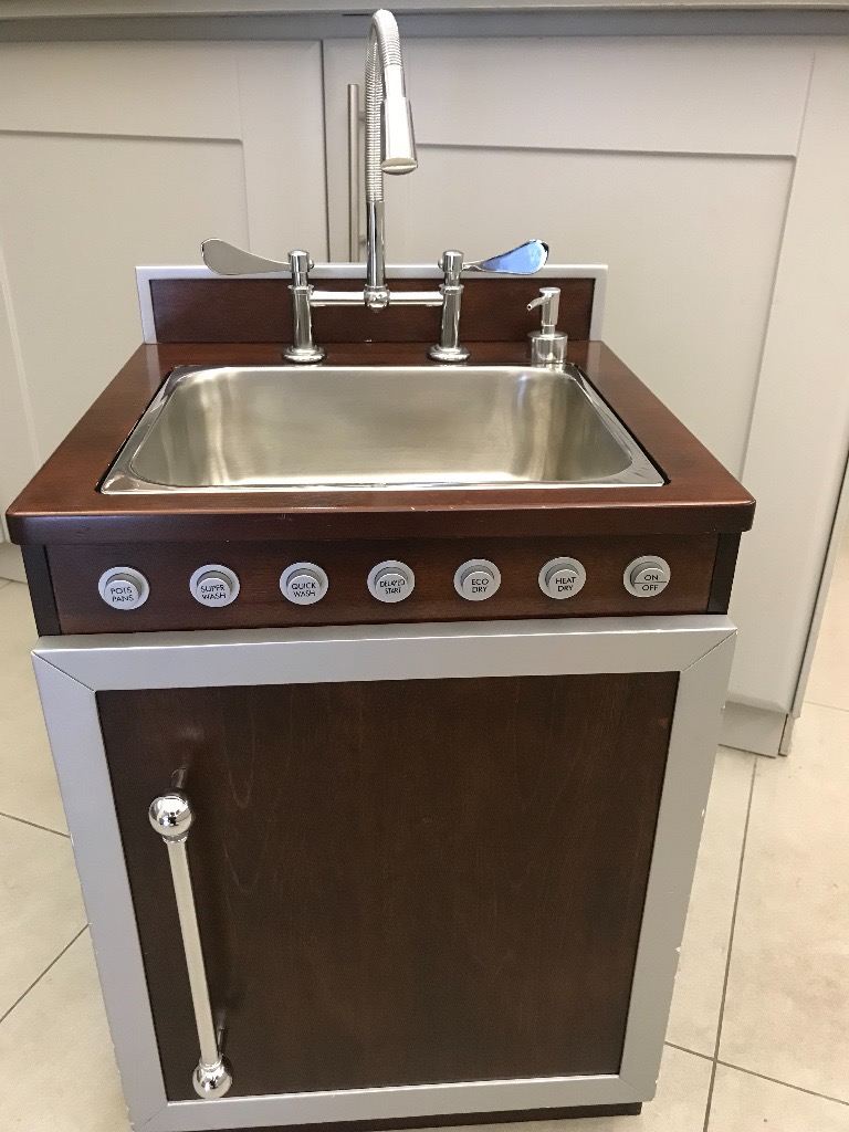 Playroom SINK+DISHWASHER; POTTERY BARN KIDS play kitchen