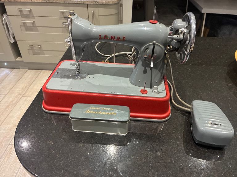 Jones sewing machine 