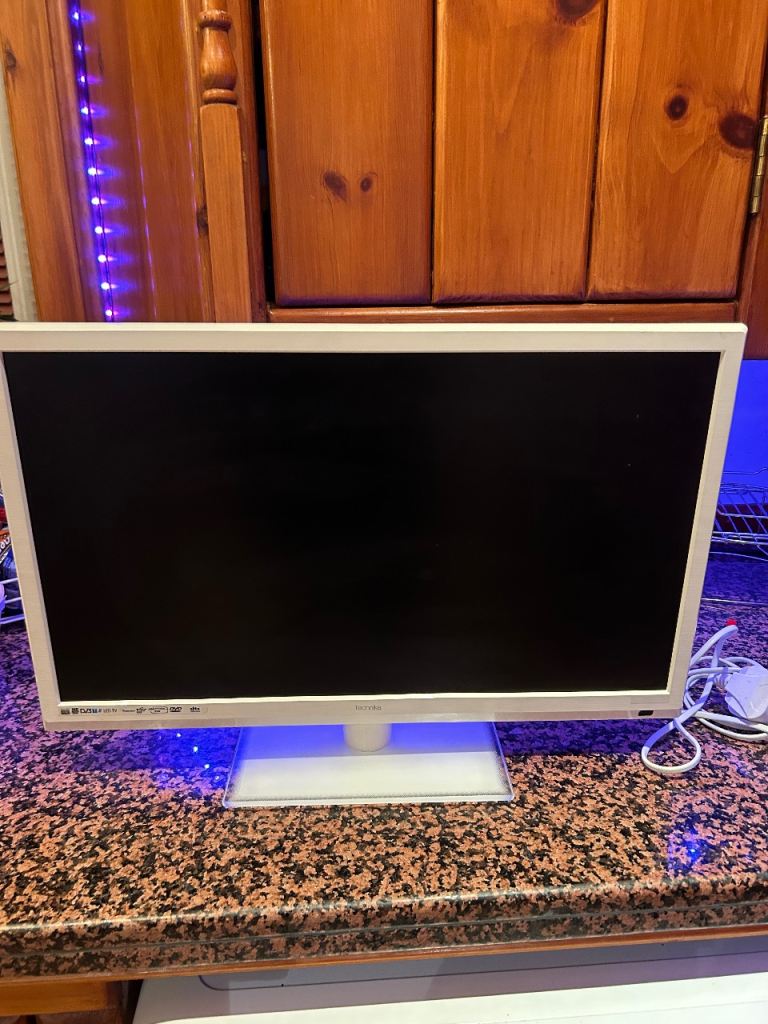 Technika 21 inch TV-DVD Player 2 HMDI Ports 