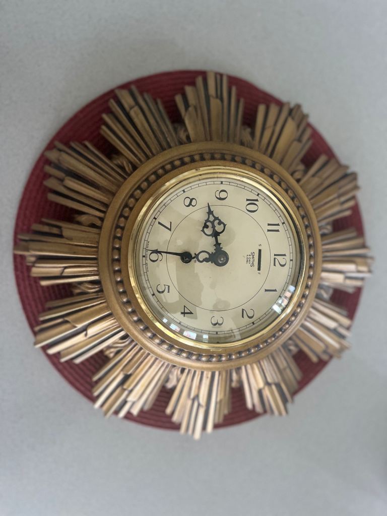Sunburst clock