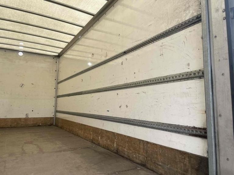 Iveco Daily 70C18 20FT Luton Box Van Taillift Truck Diesel Auto 7.2 Ton Lorry