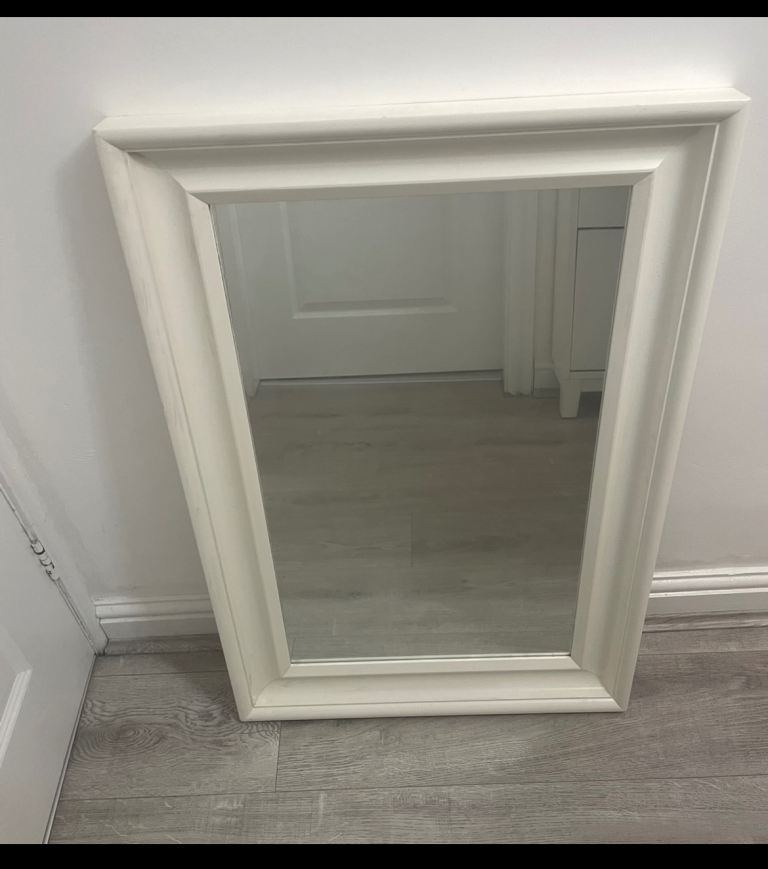 White Mirror