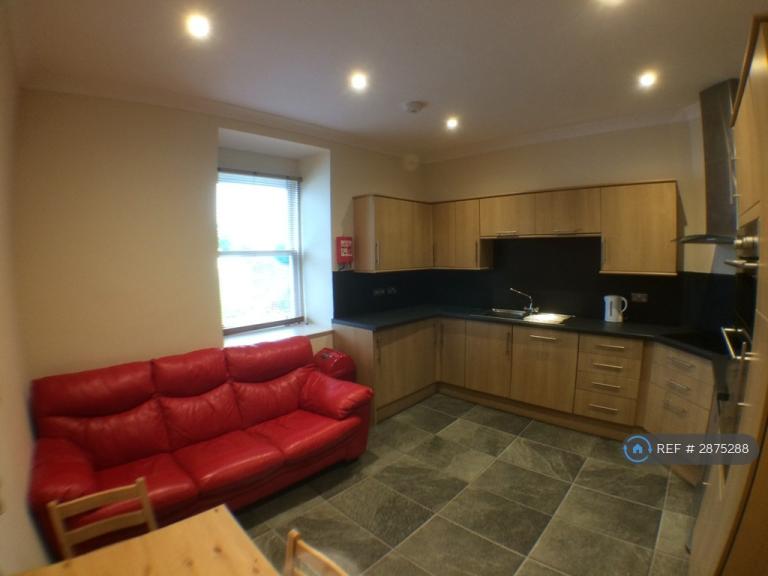 3 bedroom flat in King Street, Aberdeen, AB24 (3 bed) (#2875288)