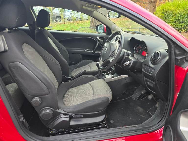 Alfa Romeo, MITO, Hatchback, 2011, Manual, 1368 (cc), 3 doors