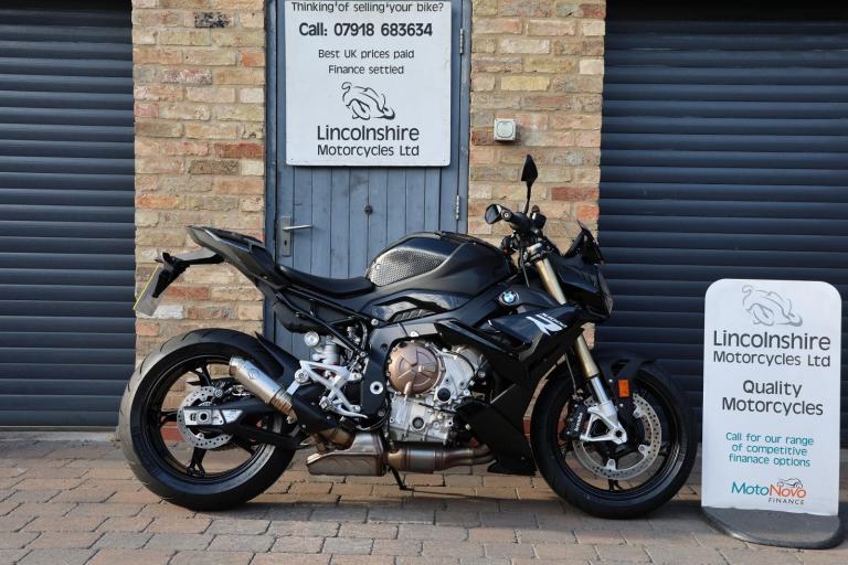23 BMW S1000 R SPORT 2543 miles only!!!
