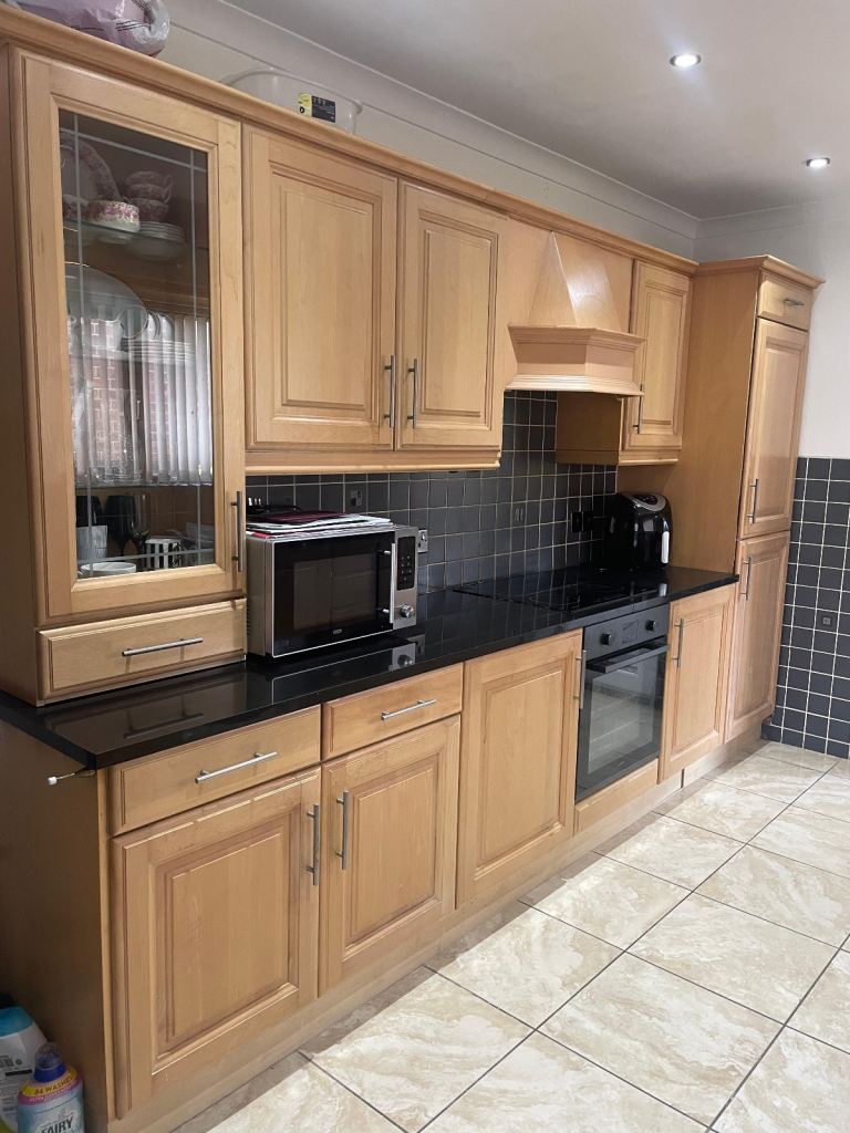 Full Kitchen Units with Cabinets and Worktop - Good Condition
