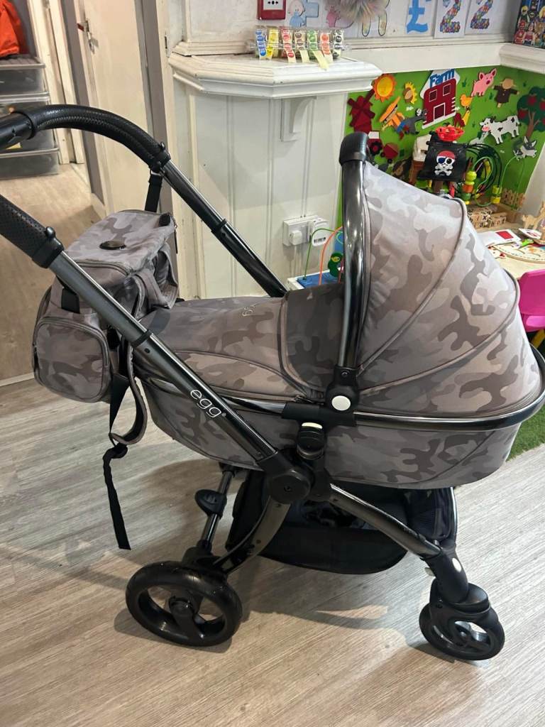 Egg pram camo grey 