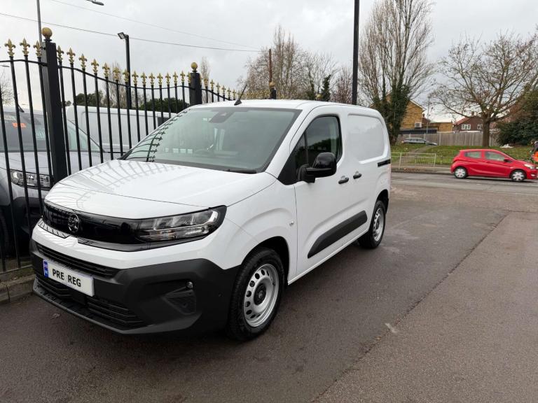 2025 Vauxhall Combo 1.5 Turbo D 100ps Prime Plus H1 Van PANEL VAN DIESEL Manual