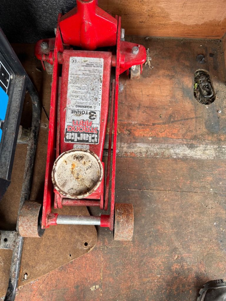 Car trolley jack garage tools