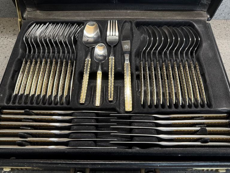SBS Bestecke Edelstahl Solingen Cutlery Set Case Germany Knife Fork 70pc