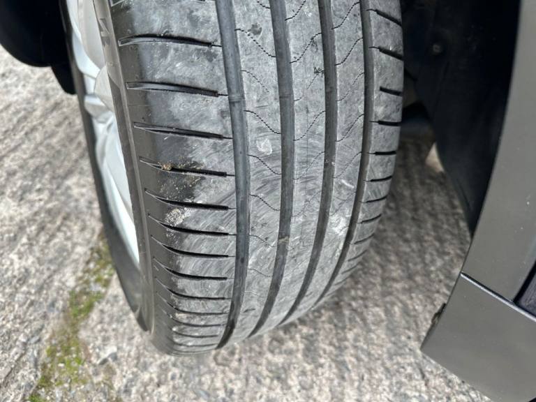 2014 Volkswagen Tiguan 2.0 TDI BlueMotion Tech Match SUV 5dr Diesel Manual 2WD Euro 5 (s/s) (140 ...