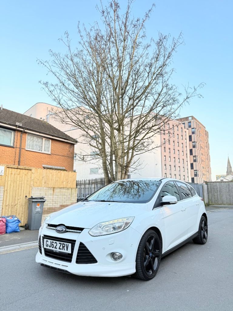 Ford, FOCUS, Titanium X, Automatic, 1997 (cc), Hatchback, 5 doors, 2012
