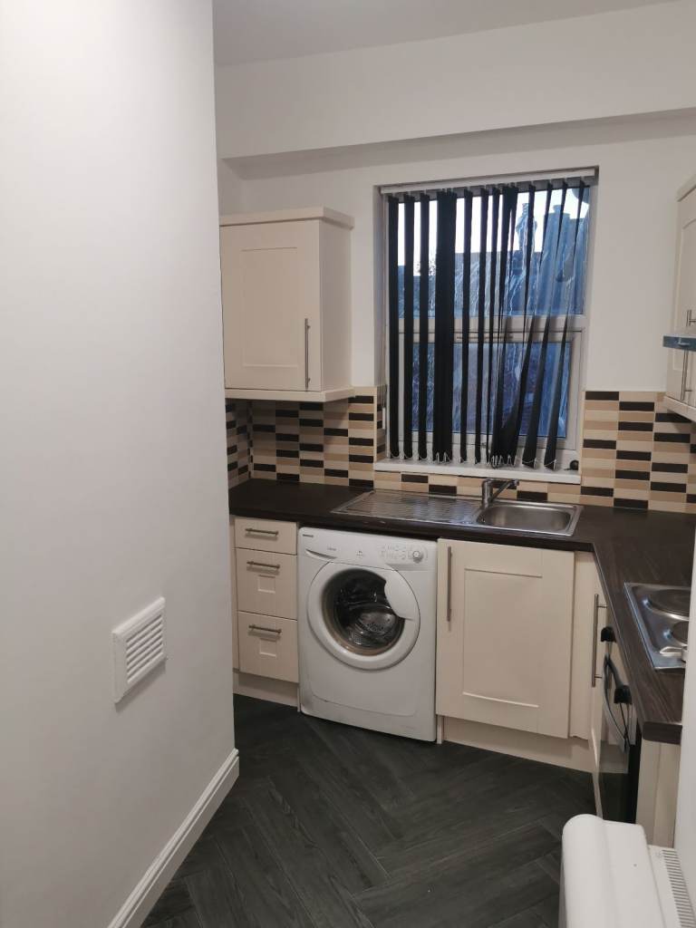 STUDIO FLAT TAKE‑OVER – 1 OCT TO 23 NOV (£675 pcm – 75 Aylestone, Leicester, LE2 7LL)
