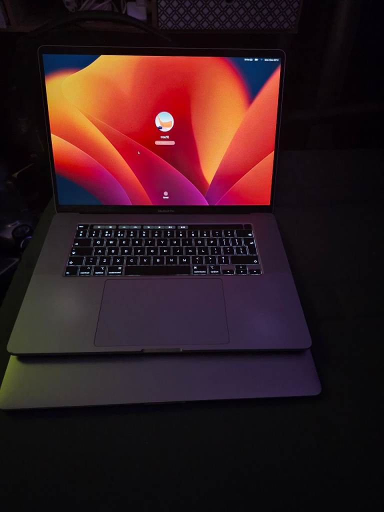 image for Macbook pr 16 A2142 2.6i7 16gb 500gb ssd