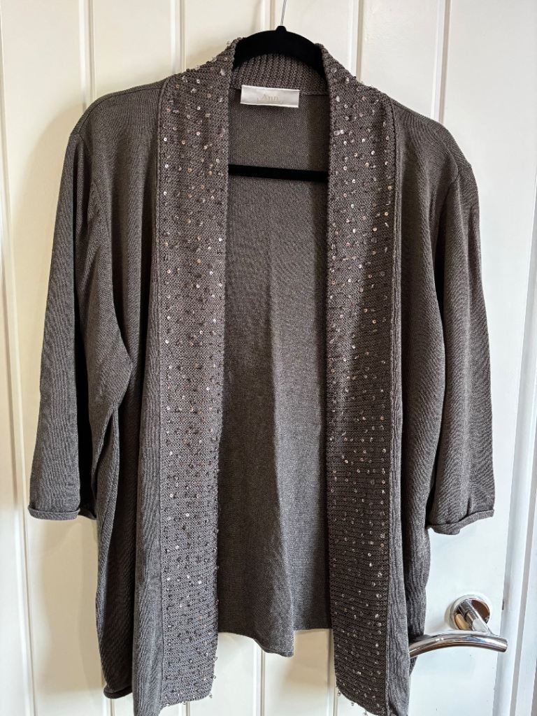 Ladies Ann Harvey cardigan 