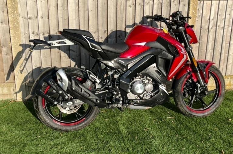 2024 KEEWAY RKF 125 ES 1 OWNER GENUINE 2400 MILES ONLY LOVELY LEARNER LEGAL BIKE