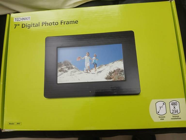 Technika 7" Digital Photo Frame - New and Unused