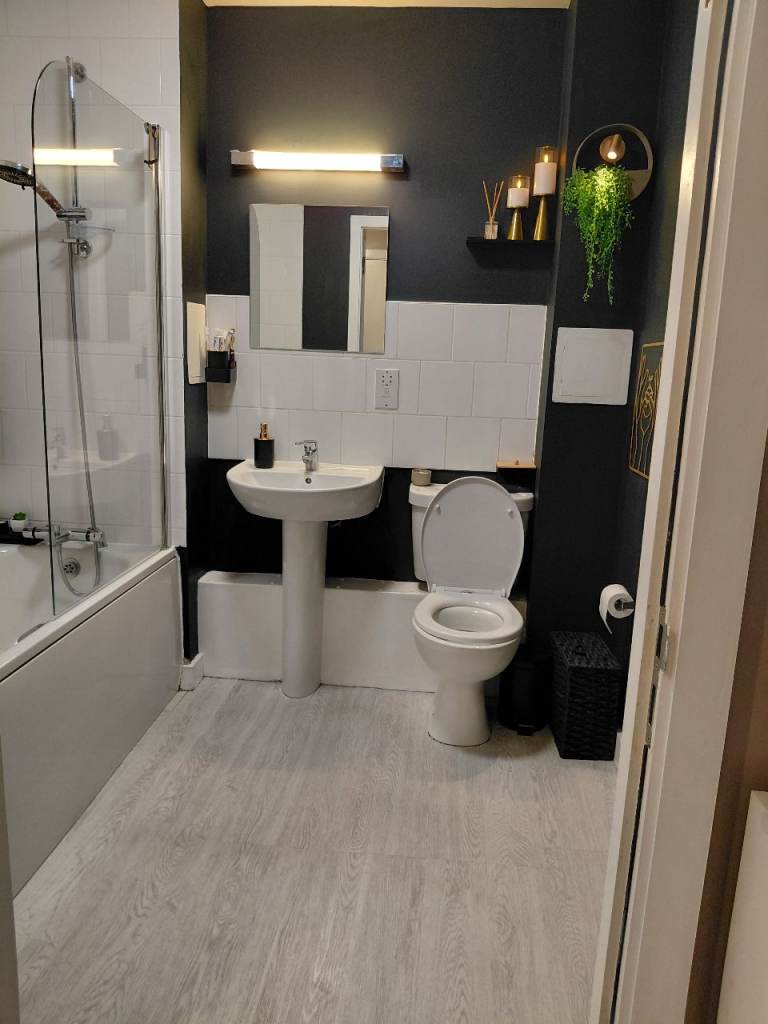 2 bedroom apartment nine elms battersea looking for battersea or west sussex only 3 bed. 
