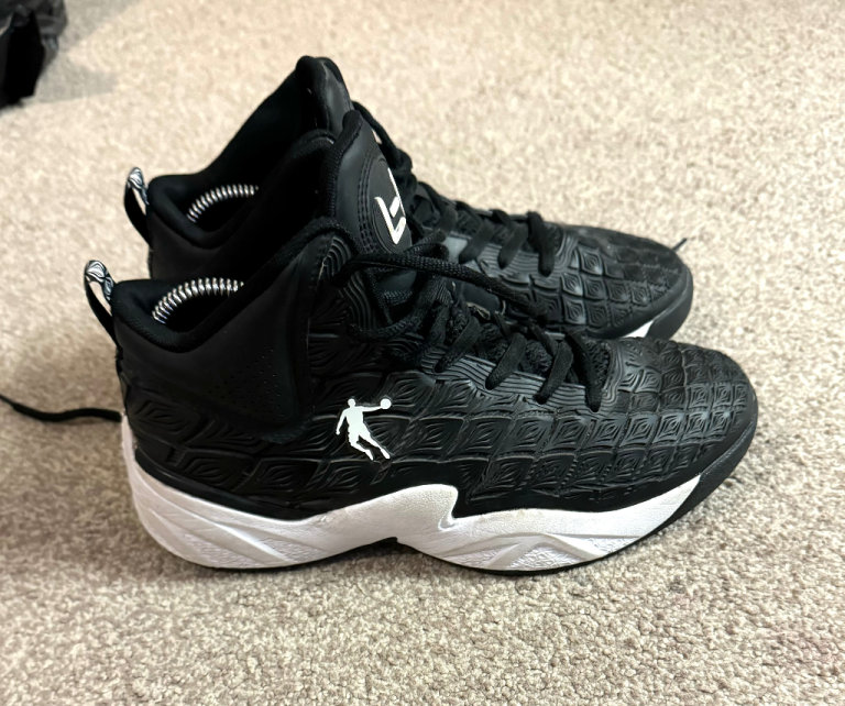 Basketball Jump Man Trainers Size Uk 7