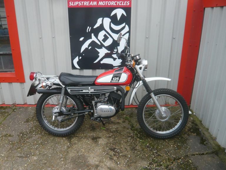 Yamaha DT 125 1974 Classic 2 Stroke Sports Naked GT Bike LC 350 X5 400 X7 500 4 