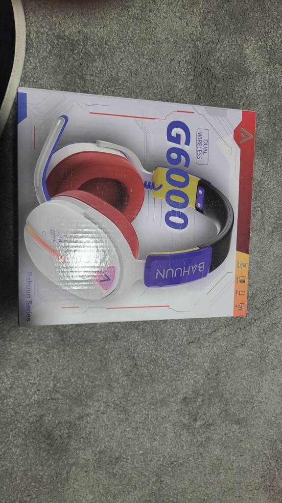 Wireless Gaming Headset Bluetooth 5.3 2.4GHz Lossless Audio Noise Canceling Mic 40H Battery RGB NEW