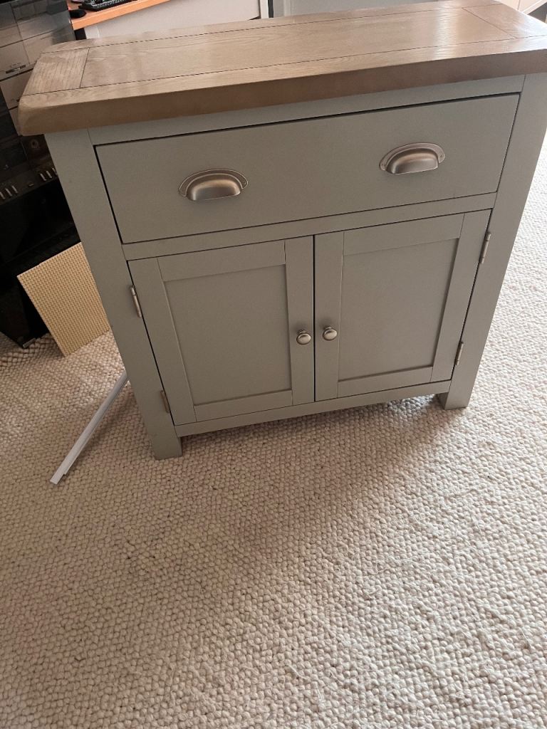 Rustic Light Grey Wooden Sideboard/Cabinet with Drawers