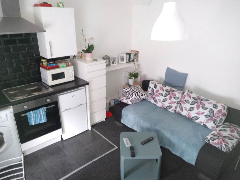 Studio Flat - Portswood - BILLS INC - Available NOW