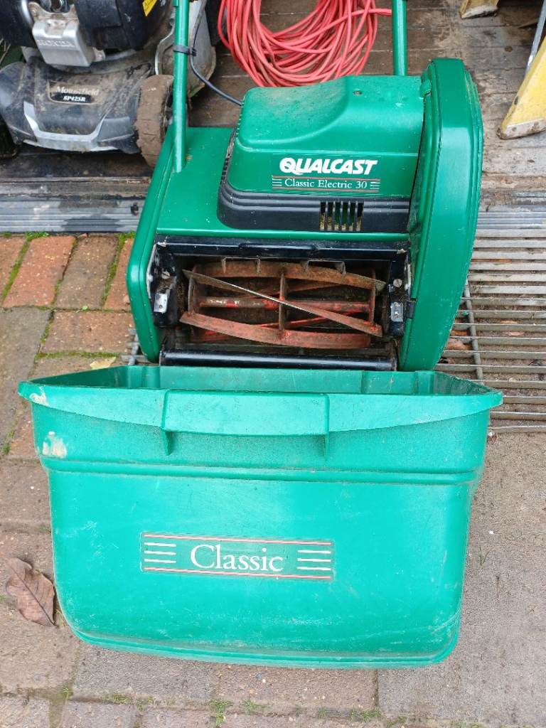 Qualcast Classic