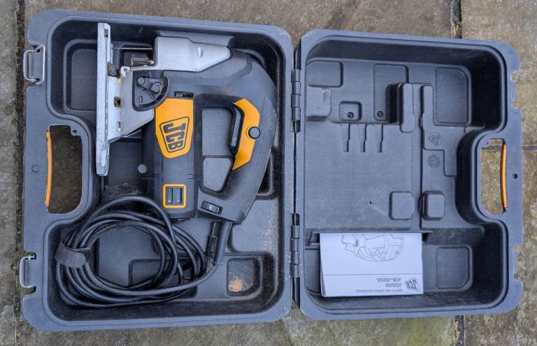 JCB 650w 4 Stage Pendulum Action Corded Jigsaw - JCB JS650L
