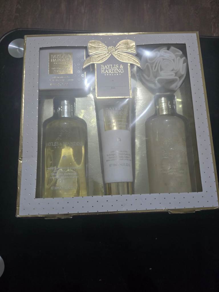 Baylis & Harding Bath & Body Gift Set - Brand New
