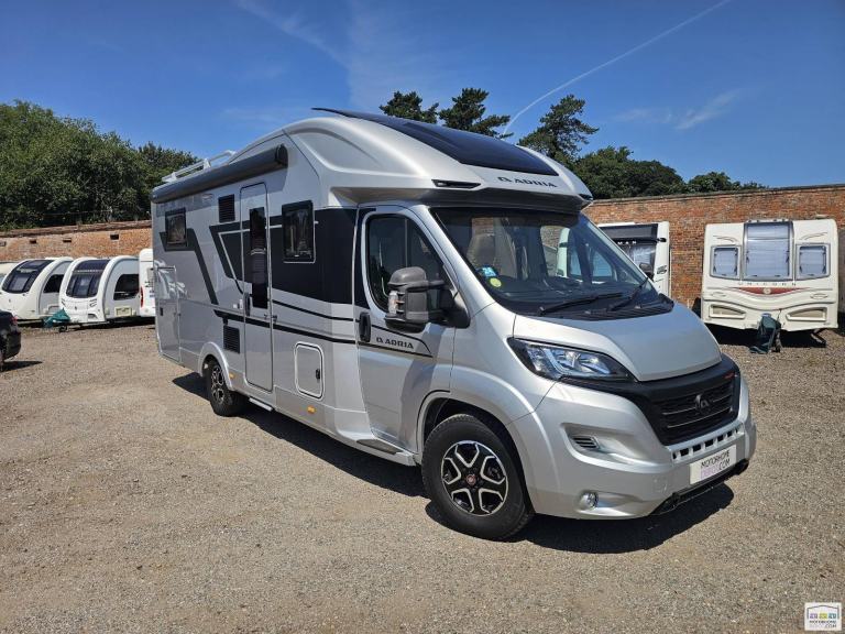 Adria Coral Supreme 670DL