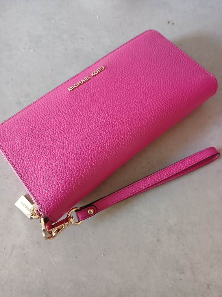 Michael Kors Handbag & Purse Sets, Valentino Bag, Clothes & More
