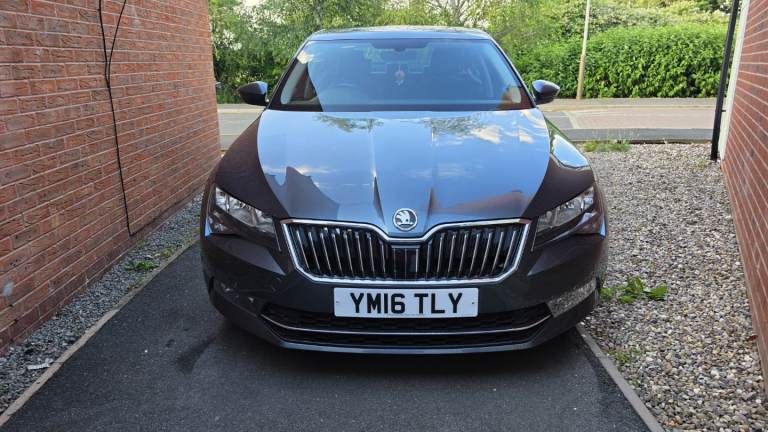 Skoda, SUPERB, Hatchback, 2016, Manual, 1968 (cc), 5 doors