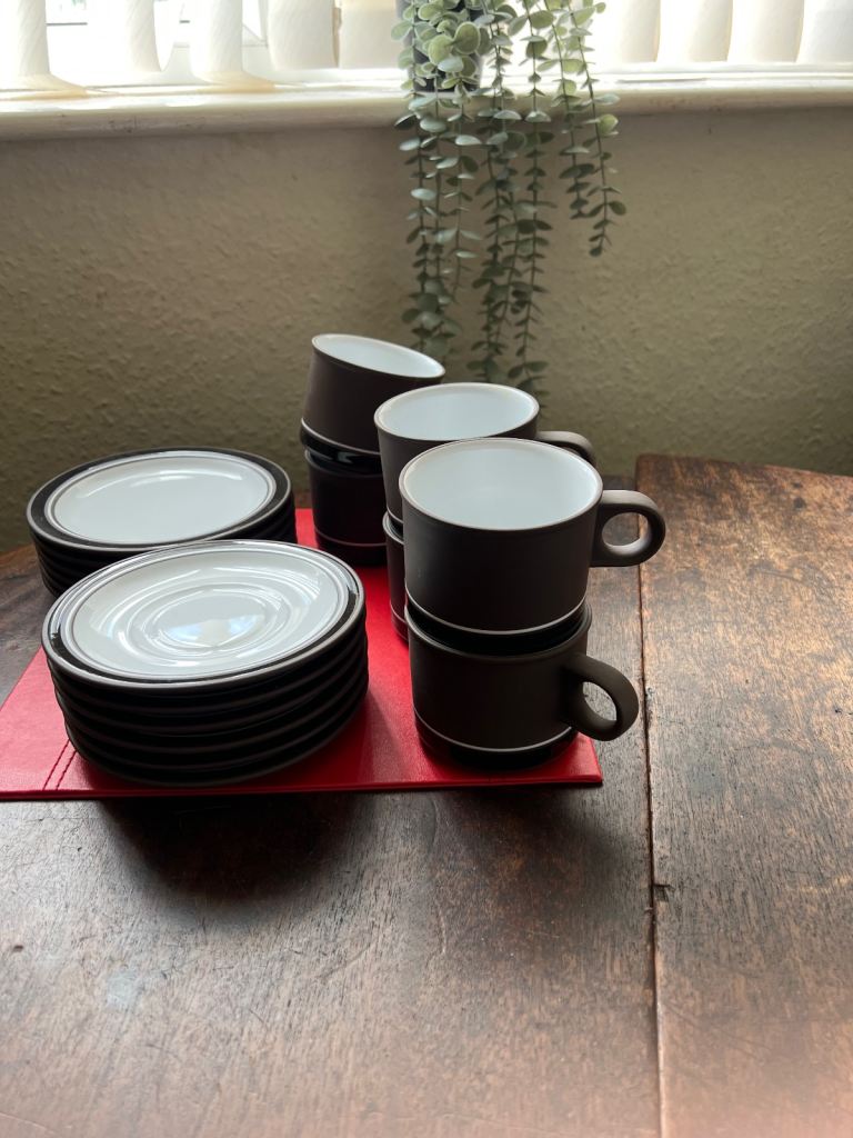 Vintage contrast Hornsea tea set