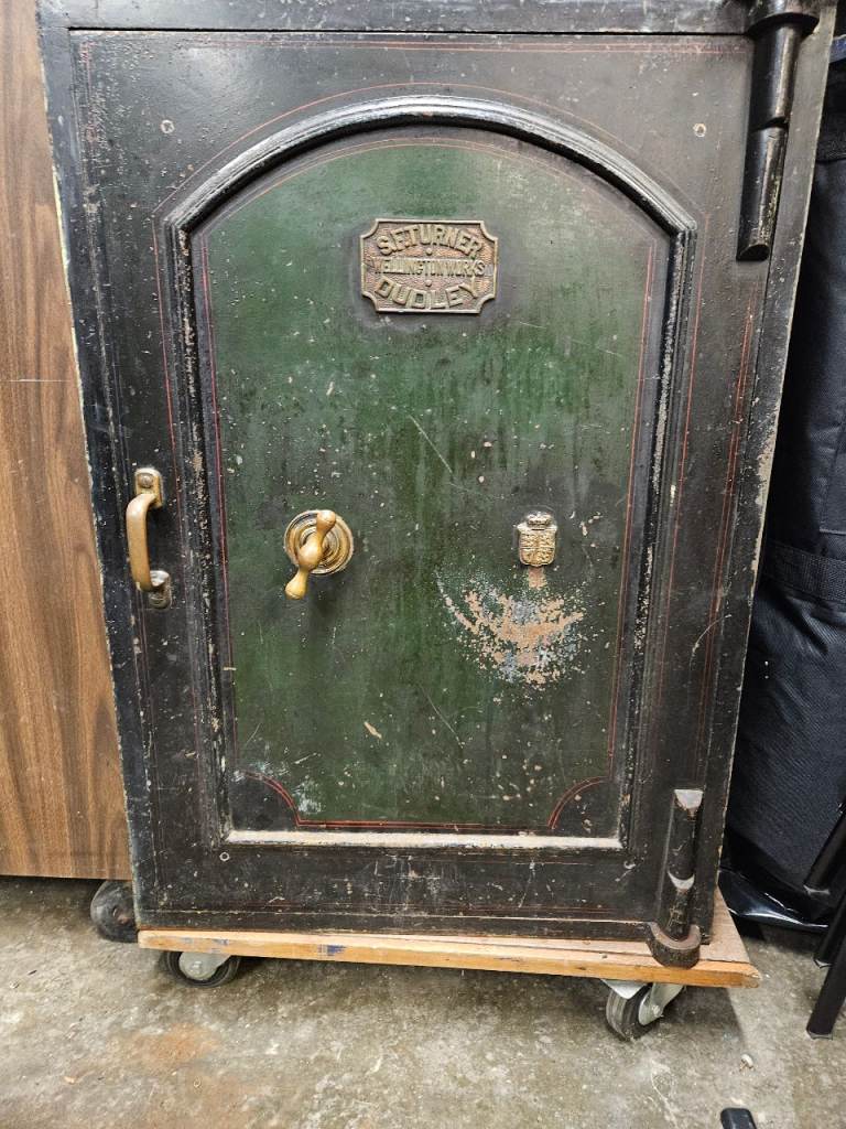 Antique SF Turner Dudley- Wellington works safe 