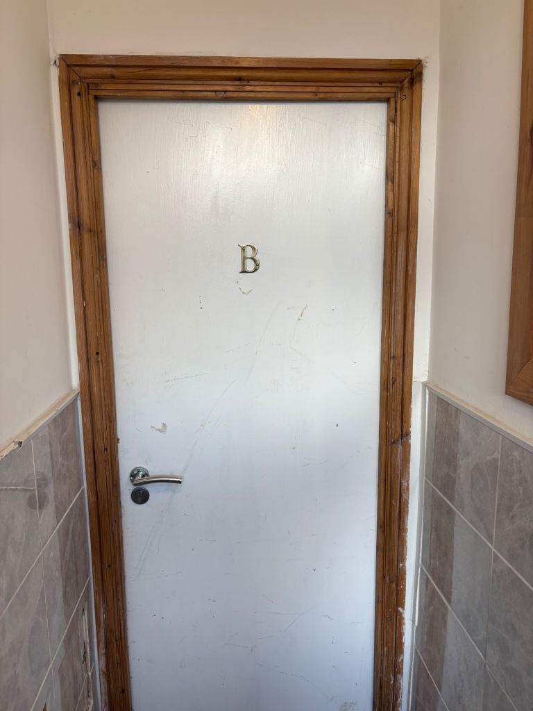 2 bedroom flat with large private garden Chatham 